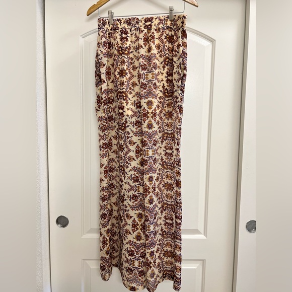 Like Mynded Floral Wide Leg Palazzo Pant - Picture 3 of 11